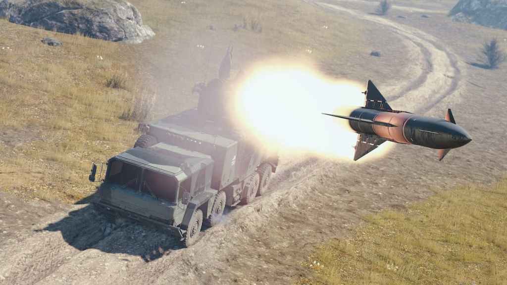 ¿War Thunder es multiplataforma? misil